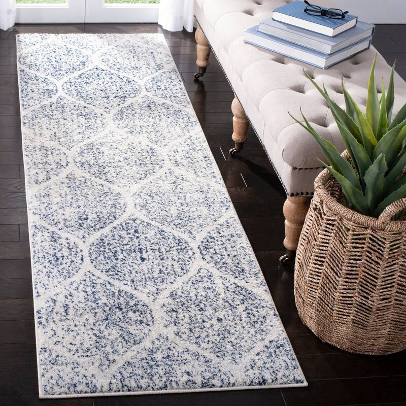 SAFAVIEH Madison Stella Boho Chic Ogee Trellis Rug - 2'3" x 8' Runner - Cream/Royal Blue