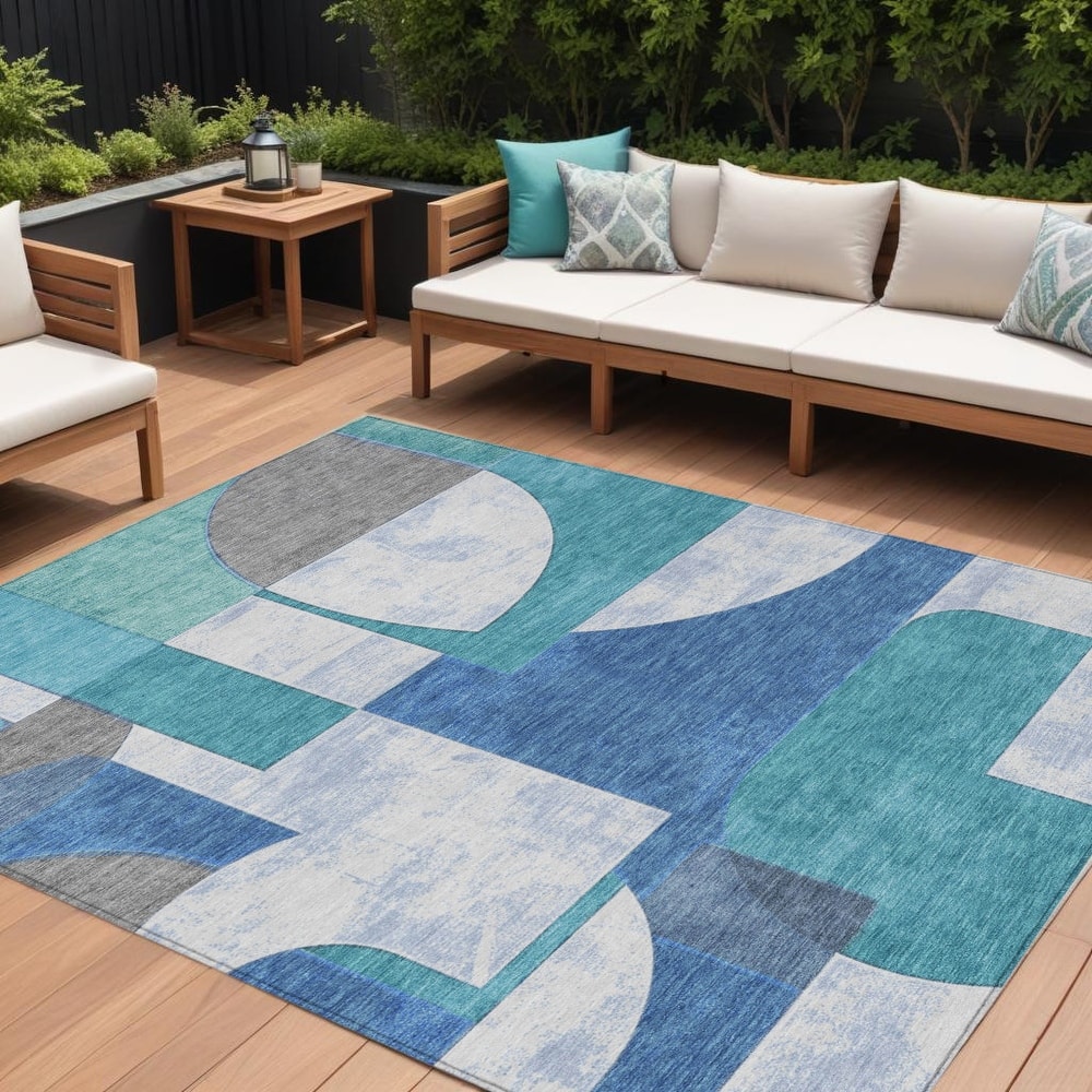 HomeRoots Geometric Modern Rectangle Outdoor Rug