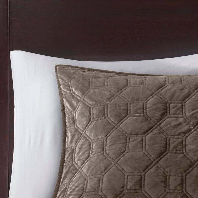 Madison Park Emery 3 Piece Velvet Quilt Set