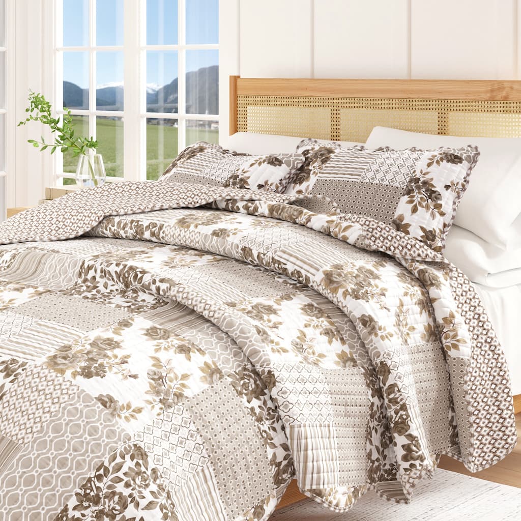 Linery & Co. Cottage Floral Patchwork Quilt Set with Shams