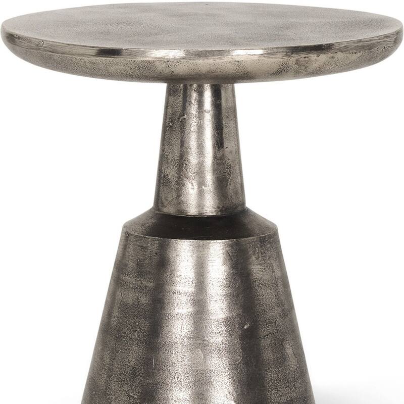 HomeRoots 20" Silver Iron and Metal Tray Table - 20.00 in. x 21.00 in. x 20.00 in.