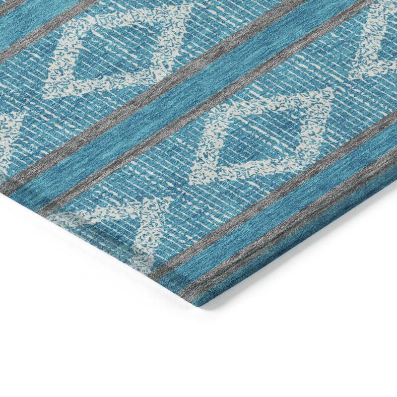 HomeRoots Geometric Transitional Rectangle Outdoor Rug
