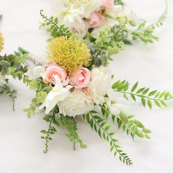 rose bridesmaid bouquet