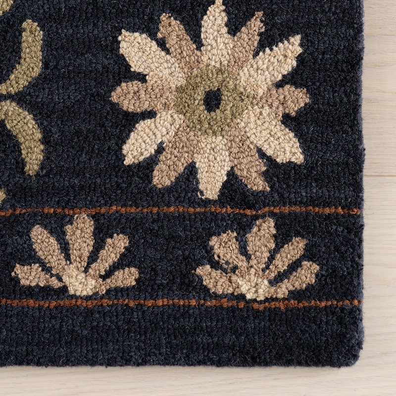 Nuloom Folklore Wool Area Rug