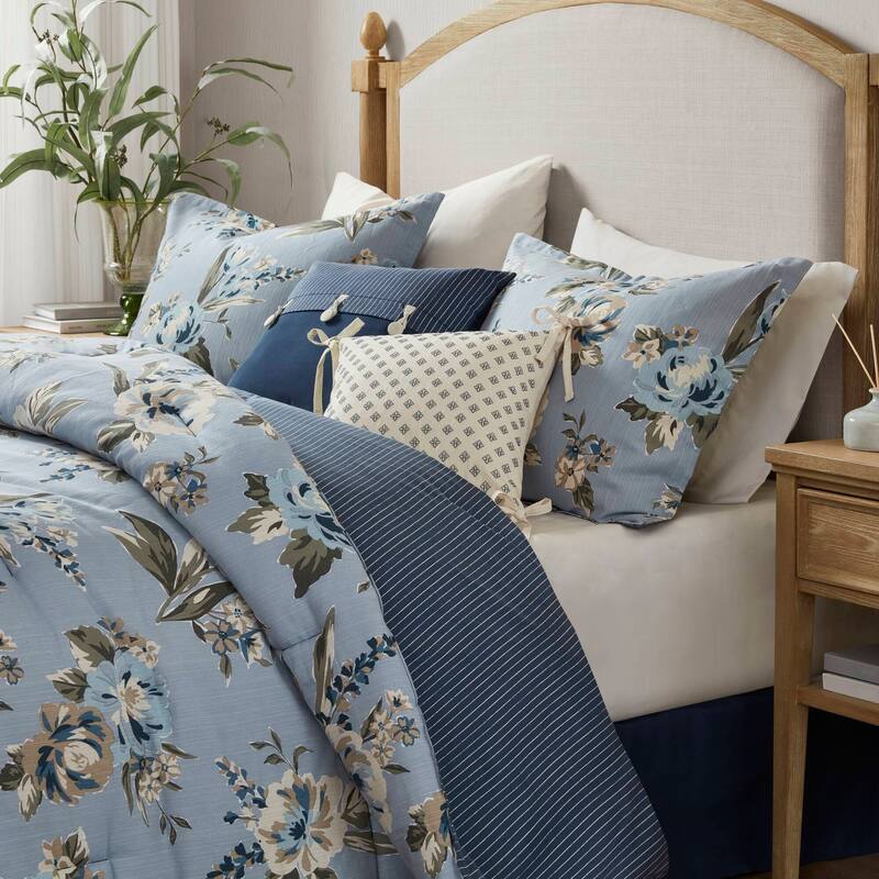 GDF Studio - Rosehaven 7-Piece Queen Vintage Floral Comforter Set