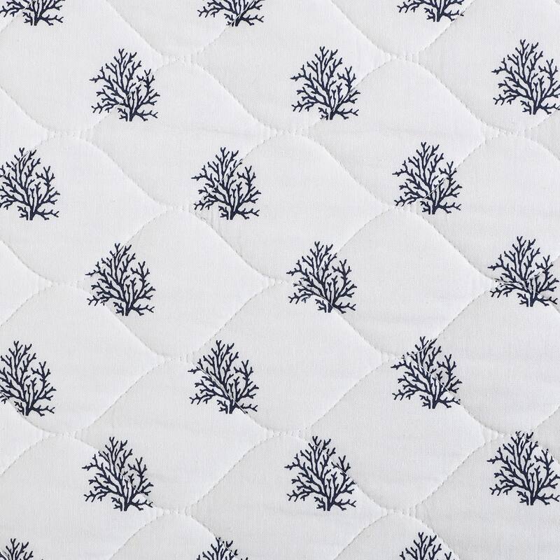 Nautica Coral Beach Blue Motifs Cotton Reversible White Quilt (3 Piece Set)