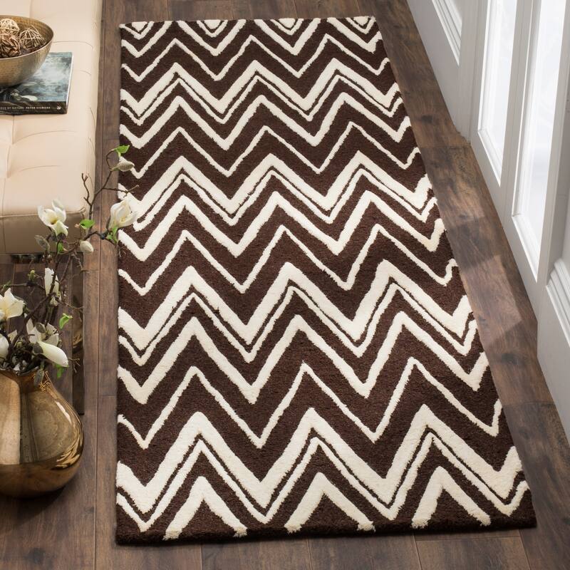 SAFAVIEH Handmade Cambridge Fumiko Modern Moroccan Wool Rug - 2'6" x 8' Runner - Brown/Ivory