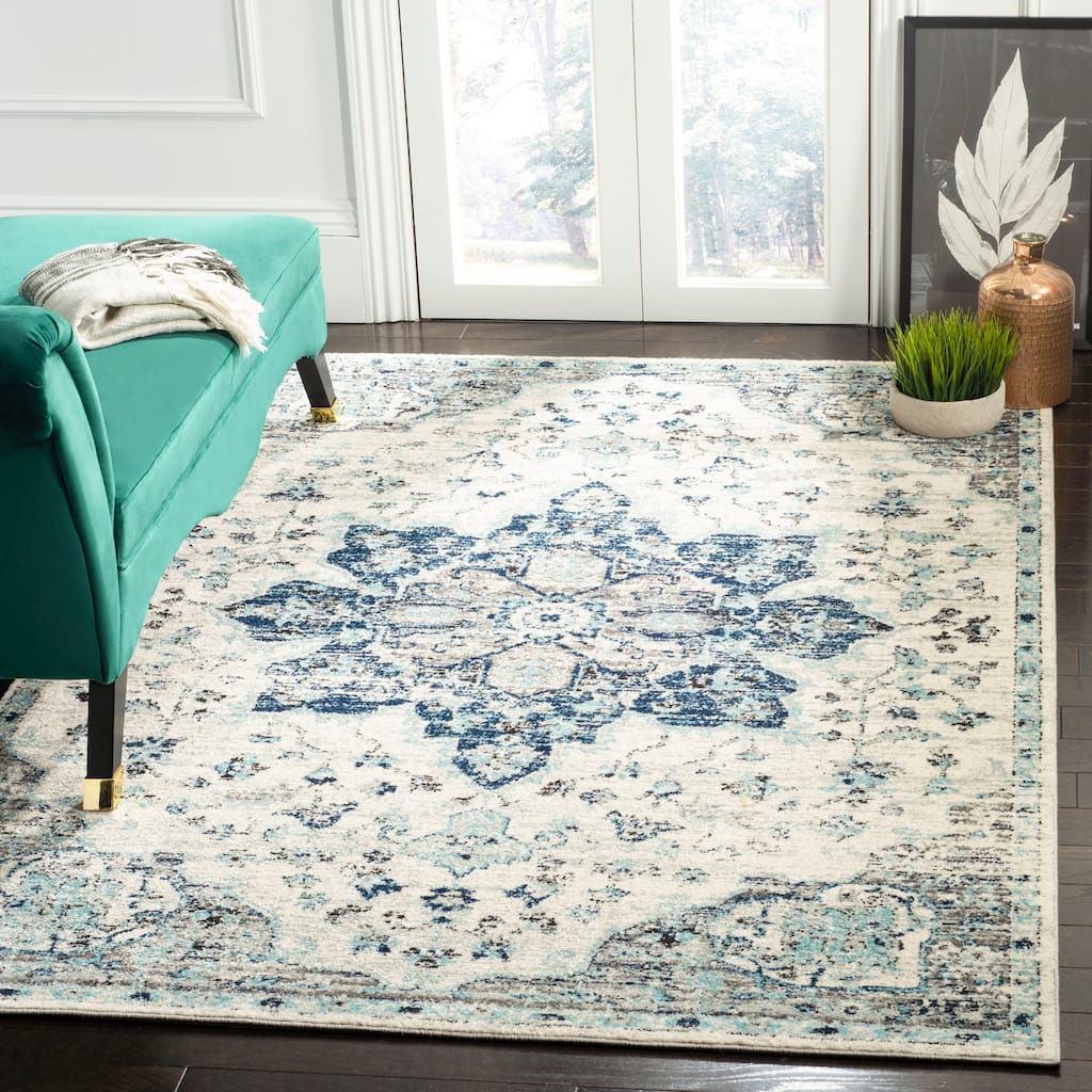 SAFAVIEH Madison Peggie Vintage Boho Medallion Rug
