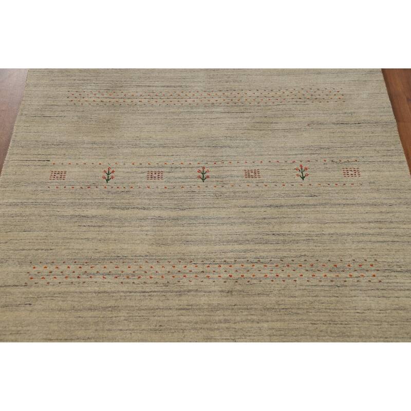 Hand Knotted Oriental 100% Wool Carpet Tribal Tribal Beige & Ivories Gabbeh Area Rug - 7' 10'' X 5' 1''