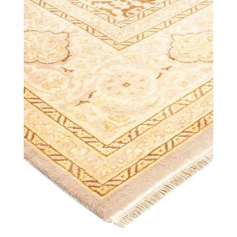 Overton Hand Knotted Wool Vintage Inspired Traditional Mogul Ivory Area Rug - 8 x 10