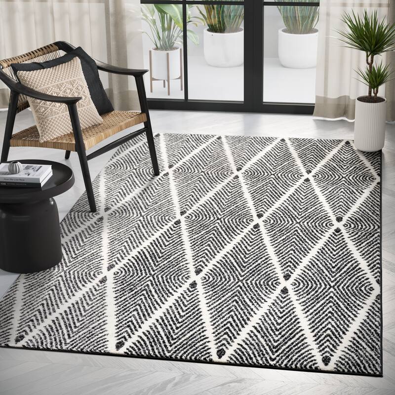 Abani Rugs Nordic NOR120A Black Diamond Pattern Area Rug - 4' x 6' - Black
