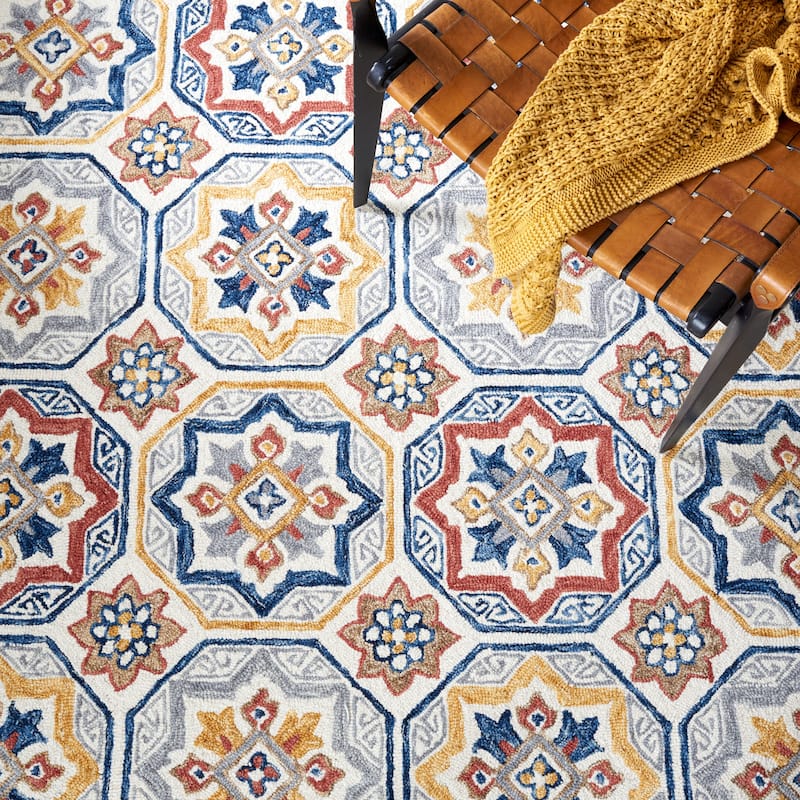 SAFAVIEH Handmade Metro Sanem French Country Wool Rug