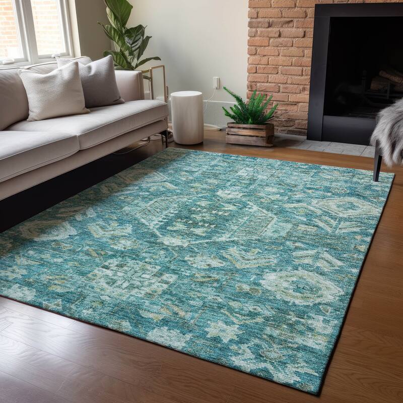Machine Washable Indoor/ Outdoor Boho Traditional Chantille Rug