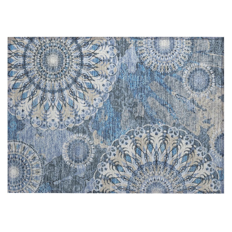 Machine Washable Indoor/ Outdoor Traditional Pinwheel Chantille Rug