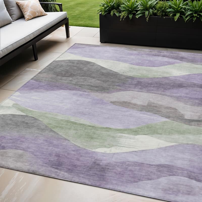 HomeRoots Abstract Transitional Rectangle Outdoor Rug - 5' X 8'