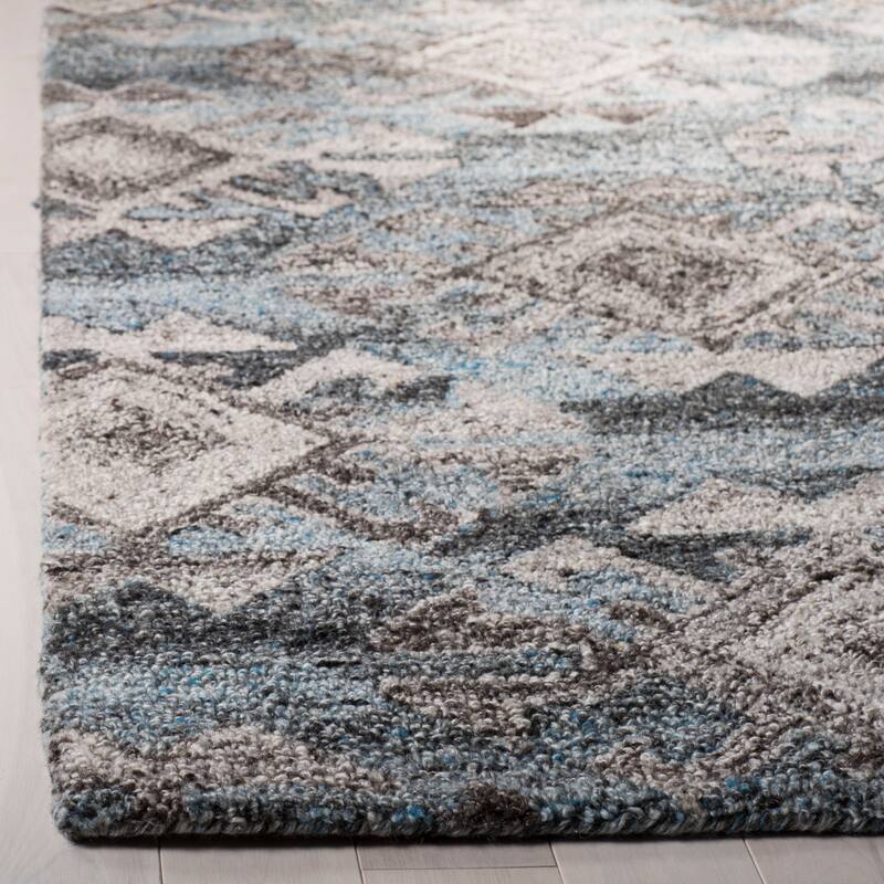SAFAVIEH Handmade Abstract Arcangela Modern Wool Rug
