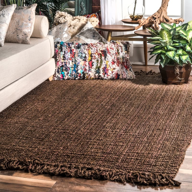Nuloom Delilah Solid Chunky Jute Tassel Area Rug - 4' x 6' - Chocolate - Rectangle