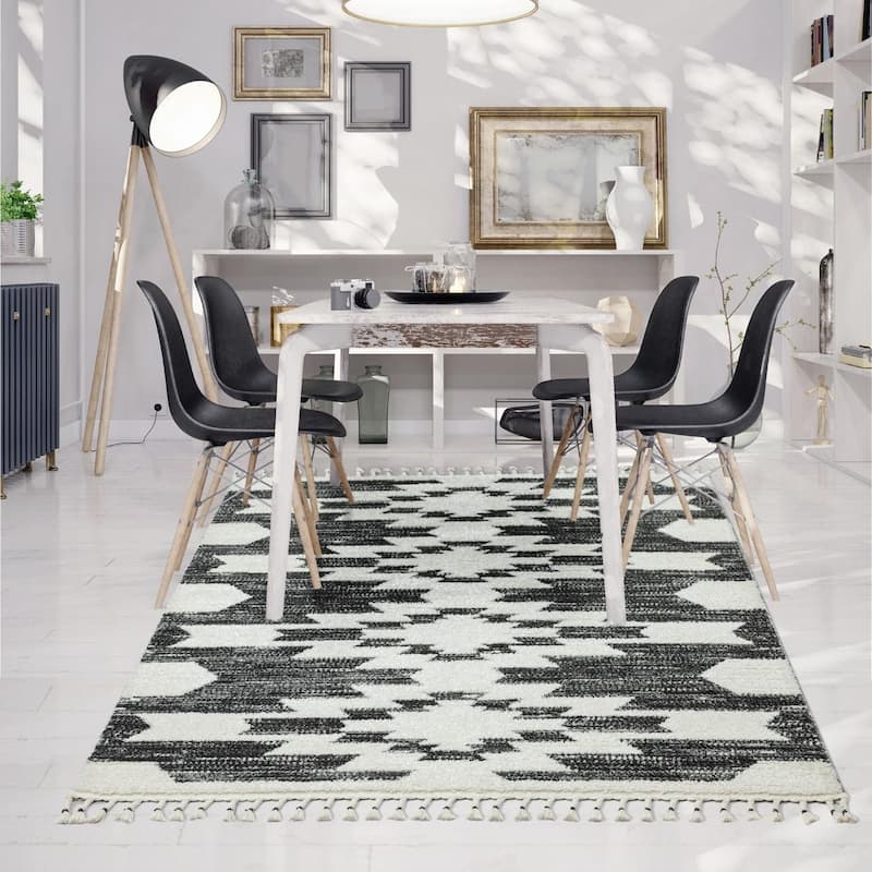 Luxe Weavers Geometric South Western Area Rug, Carpet with Fringe