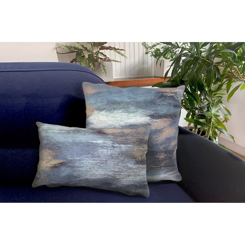 Liora Manne Visions I Vista Indoor/Outdoor Pillow Denim