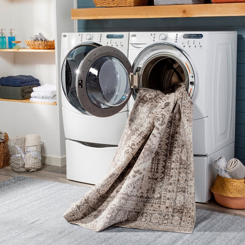 Livabliss Ambridge Machine Washable Traditional Diamond Area Rug