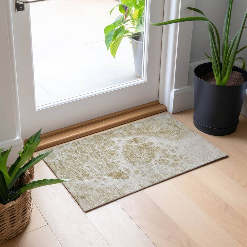Machine Washable Indoor/ Outdoor Chantille Contemporary Rug - Taupe - 1'8" x 2'6"