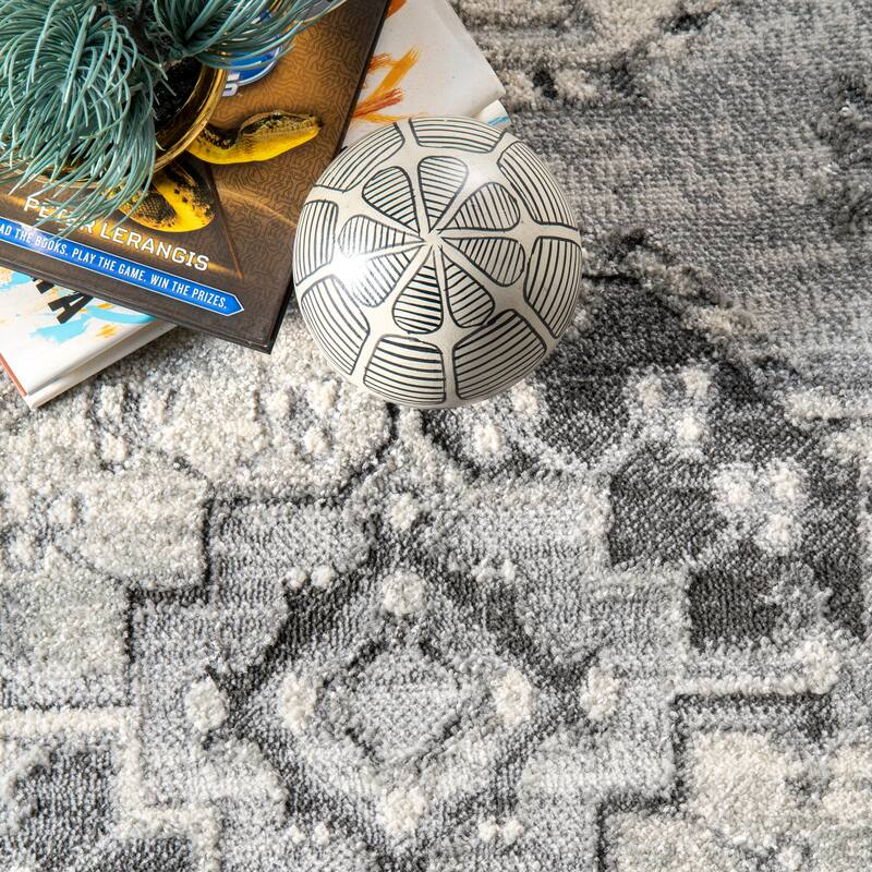 Nuloom Shea Vintage Area Rug