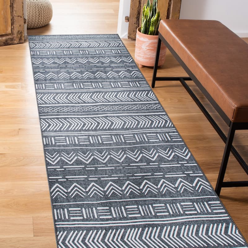 Contemporary Geometric Bohemian Machine Washable Area Rug