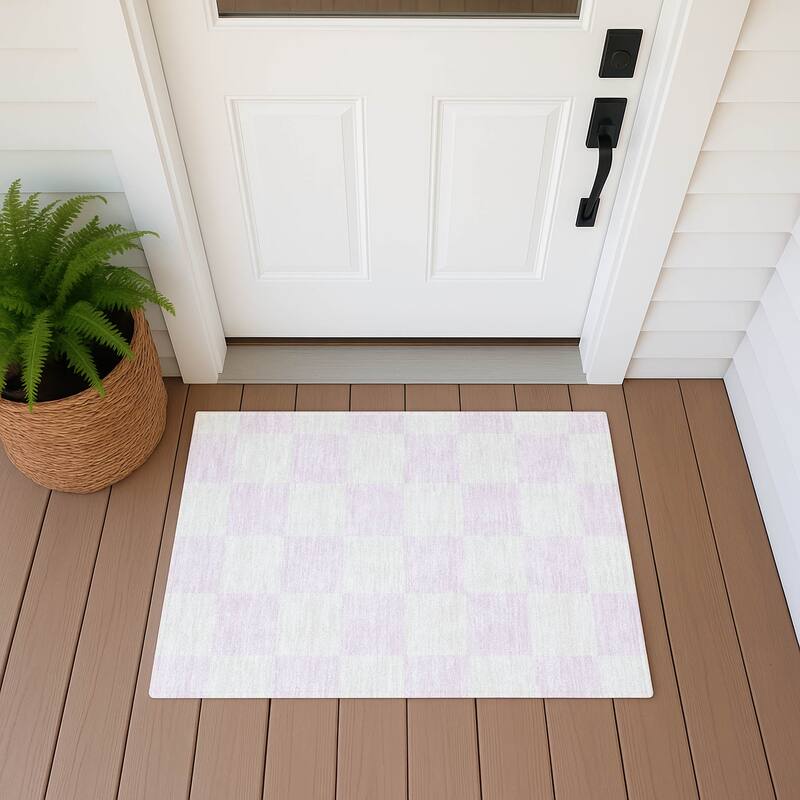 Machine Washable Indoor/ Outdoor Modern Checker Chantille Rug - Pink - 1'8" x 2'6"