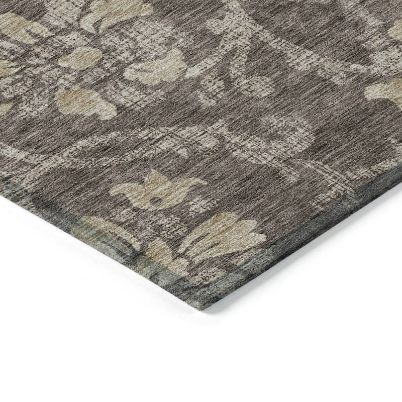 Machine Washable Indoor/ Outdoor Chantille Floral Scroll Rug