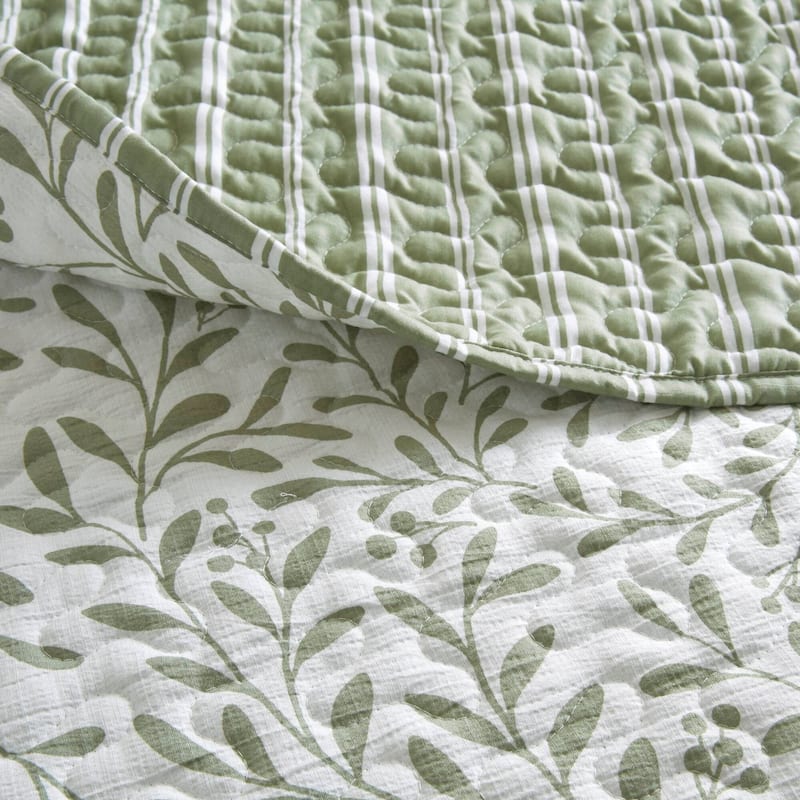 Madison Park Darcy 3 Piece Print Quilt Set