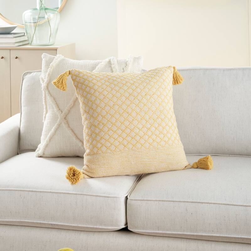 Mina Victory Life Styles Lattice With Tassels 18"X18" Indoor Throw Pillow