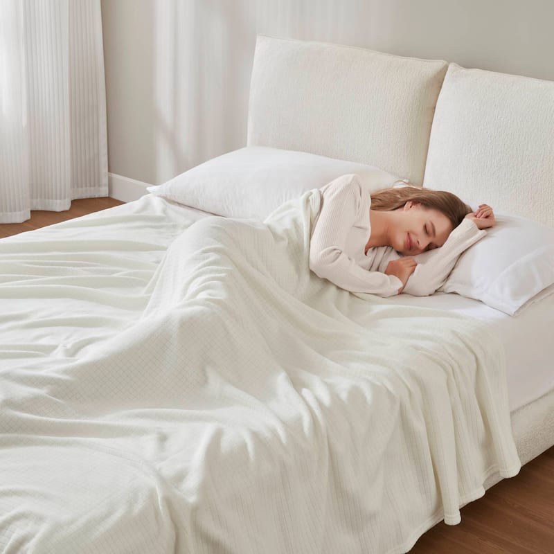 Madison Park Microfleece Blanket