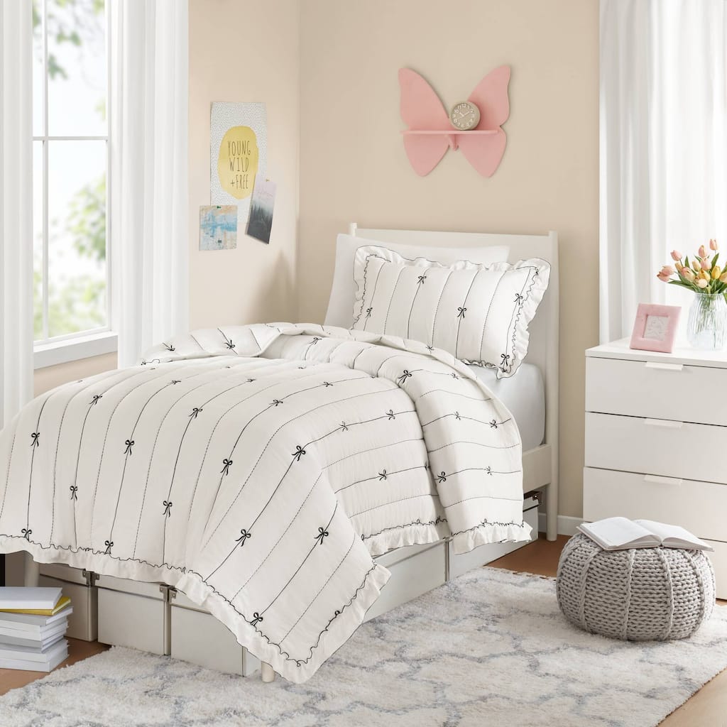 Roomfitters Black White Twin XL 2-Piece Bow Embroidered Quilt Set, Ruffled Microfiber Bedding, Reversible All-Season Set
