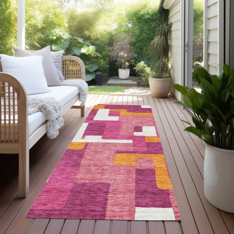 Machine Washable Indoor/ Outdoor Contempoary Blocks Chantille Rug - Pink - 2'3" x 7'6"