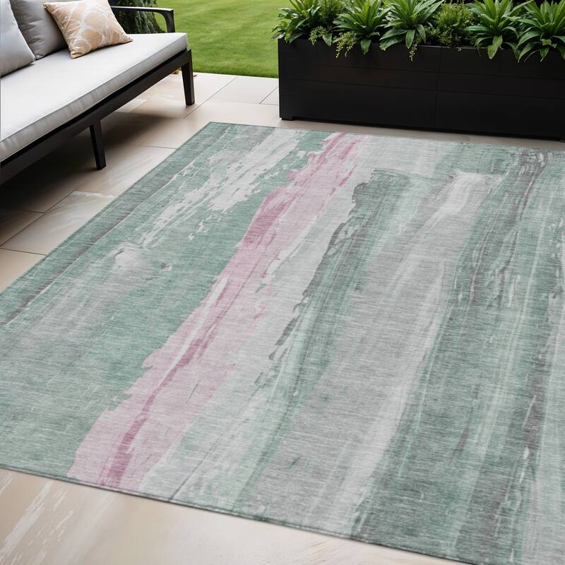 HomeRoots Abstract Transitional Rectangle Outdoor Rug - 5' X 8'