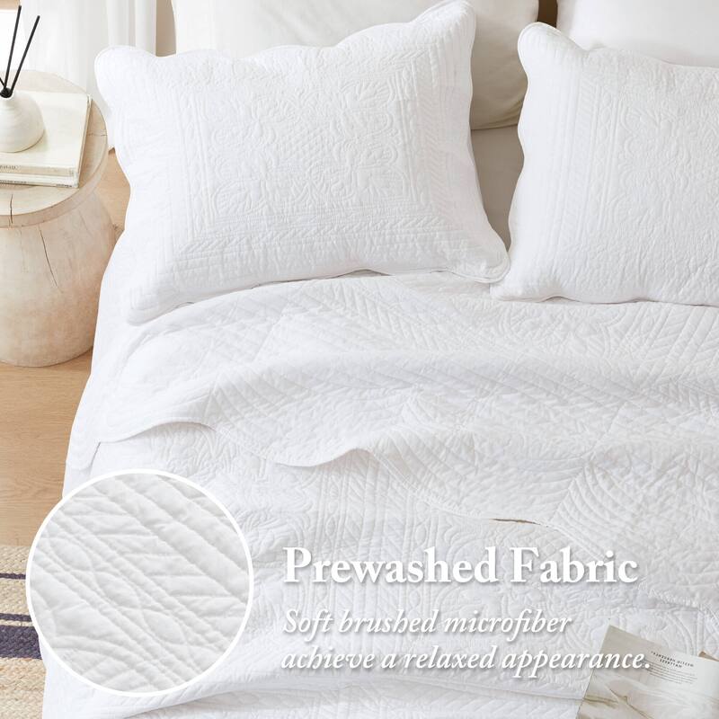 Madison Park Marino 3 Piece Reversible Scalloped Edge Quilt Set