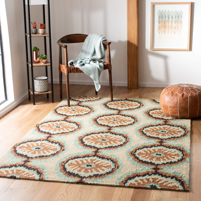SAFAVIEH Handmade Four Seasons Nevyana Floral Rug - 8' x 10' - Beige/Green