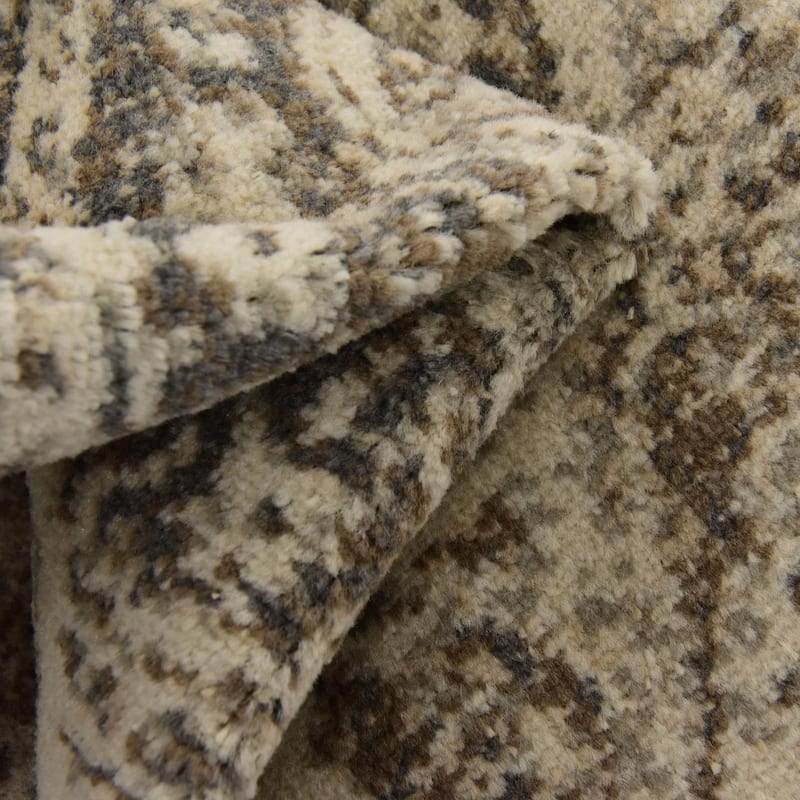 Contemporary Daisy Collection Area Rug