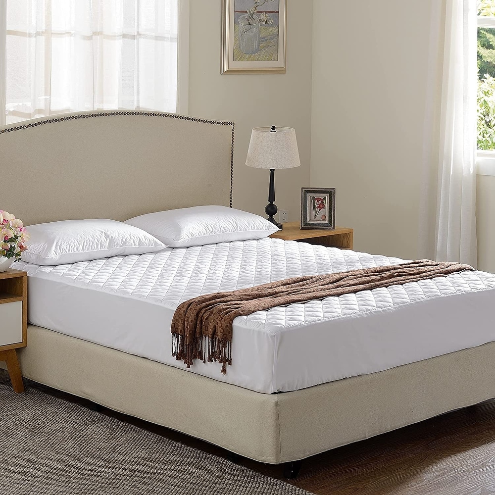 https://ak1.ostkcdn.com/images/products/is/images/direct/0b8dc05a3a386b5358c640b82dd26c912bed1fd8/Cheer-Collection-Waterproof-Quilted-Mattress-Protector.jpg