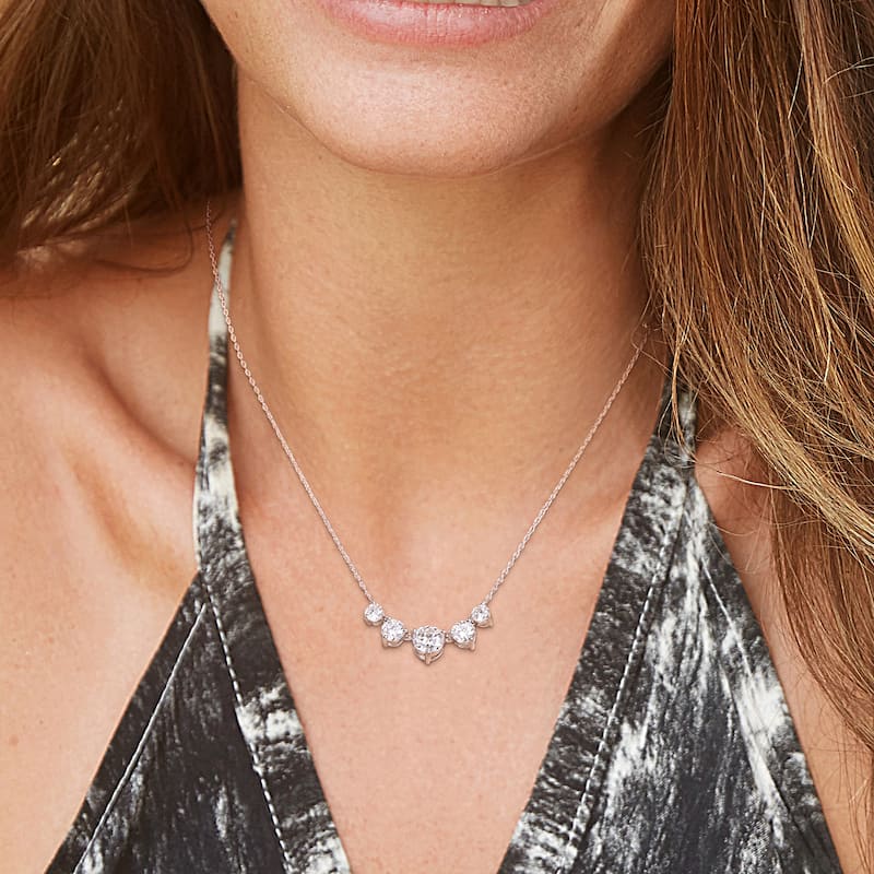 Miadora 2 1/2ct DEW Moissanite 5-Stone Graduated Bar Station Necklace in Sterling Silver