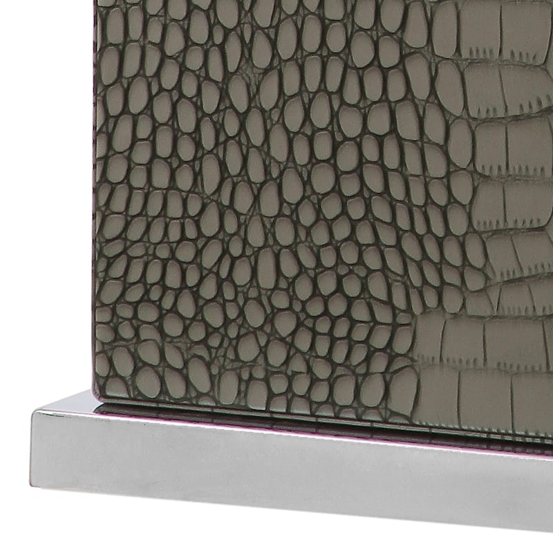 SAFAVIEH Lighting Rocio 21-inch Faux Alligator Grey Table Lamp - 15"x8"x20.5" - 15Wx8Dx21H