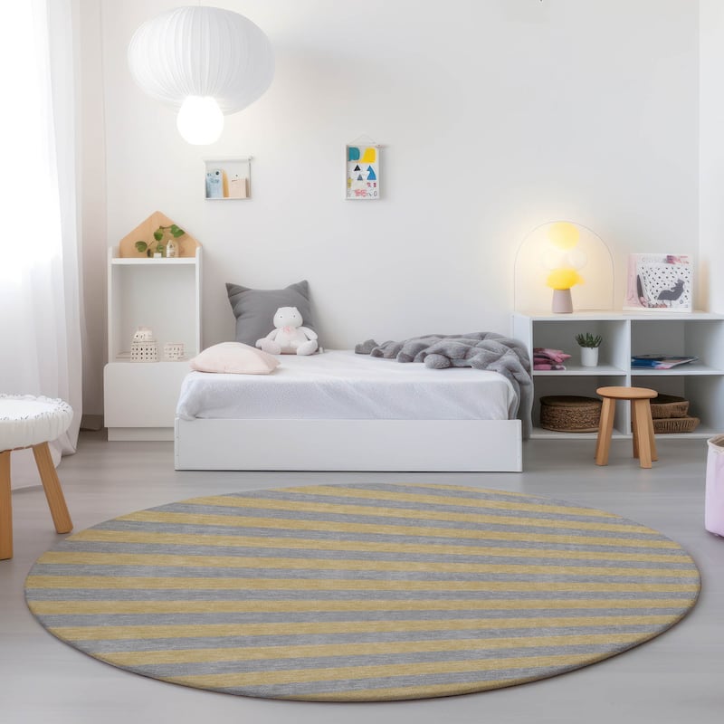 Machine Washable Indoor/ Outdoor Cabana Stripe Chantille Rug