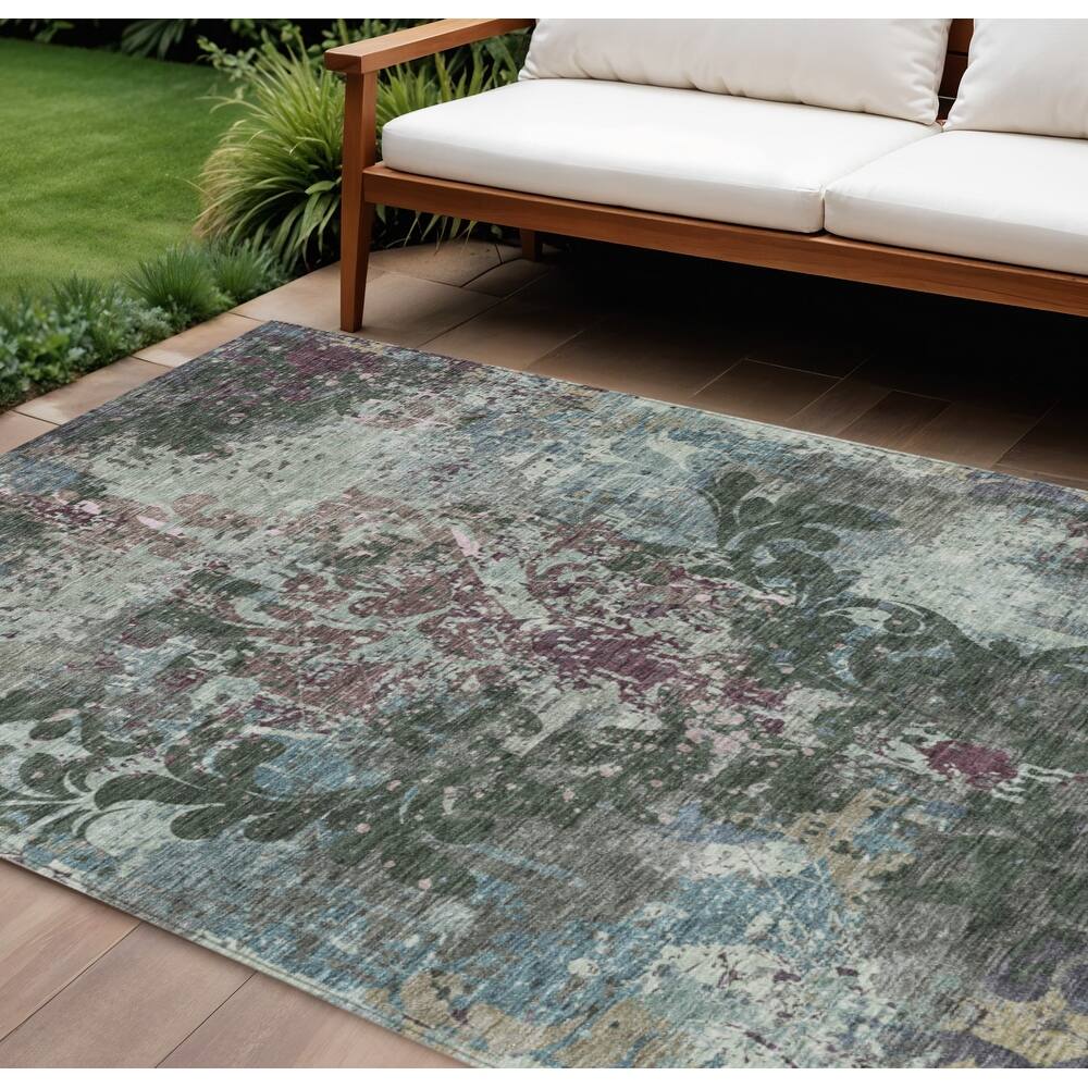 HomeRoots Damask Transitional Rectangle Outdoor Rug