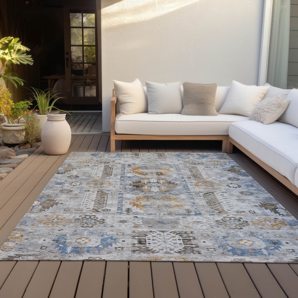 Machine Washable Indoor/Outdoor Global Inspirations Chantille Rug