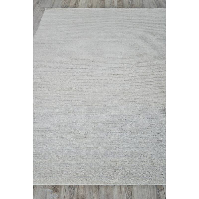 EXQUISITE RUGS Urth Hand-loomed New Zealand Wool Cream Area Rug.