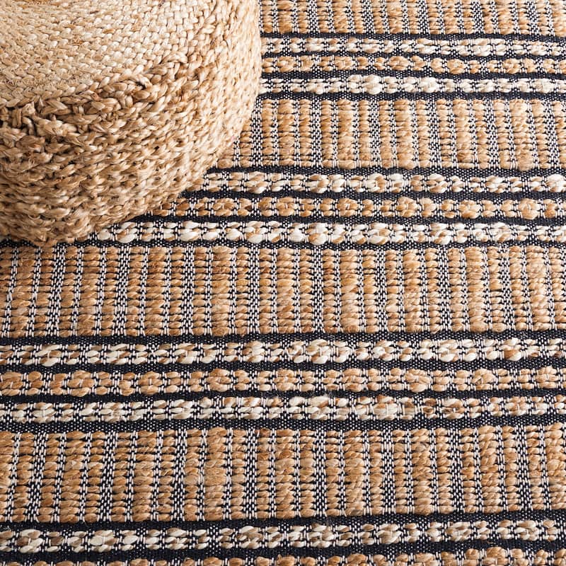 SAFAVIEH Handmade Natural Fiber Marharita Geometric Seagrass Rug