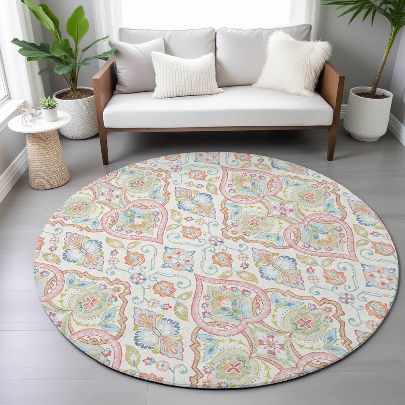 Machine Washable Indoor/Outdoor Traditional Spades Chantille Rug
