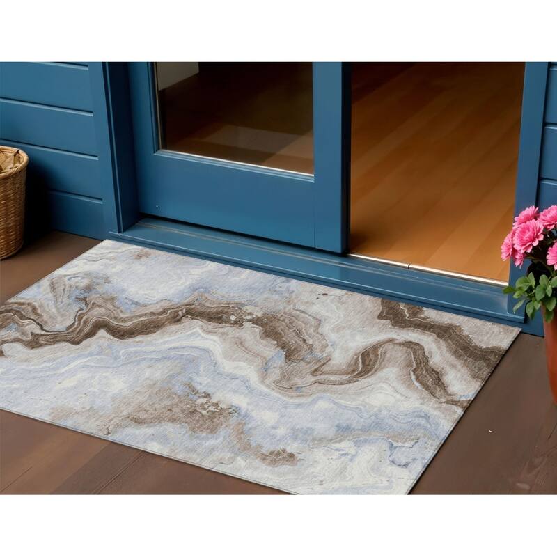 HomeRoots Abstract Transitional Rectangle Outdoor Rug - 3' x 5'