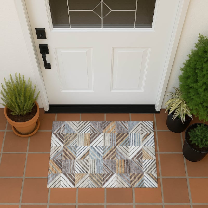 Machine Washable Indoor/ Outdoor Geo Mosaic Chantille Rug - Taupe - 1'8" x 2'6"