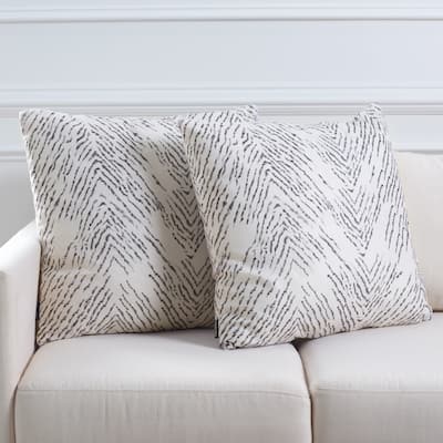 SAFAVIEH Home Zecora Pillow